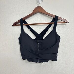 Halara. Sports bra black women’s size small new with tags